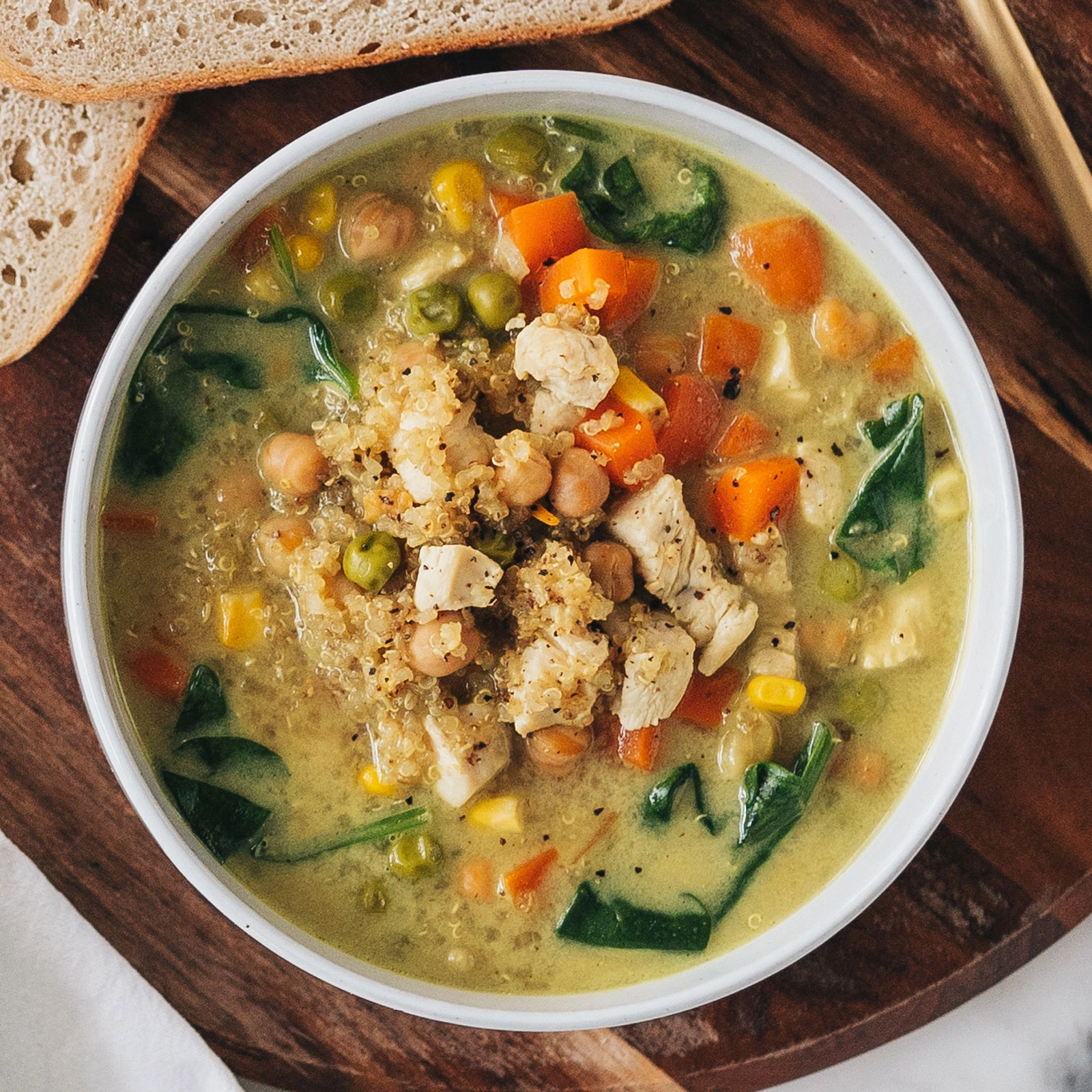 One-Pot Curry Chicken Quinoa Soup: Easy Weeknight Meal Guide